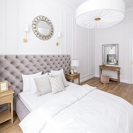Apartament Golden Place Krakkó Kültér fotó