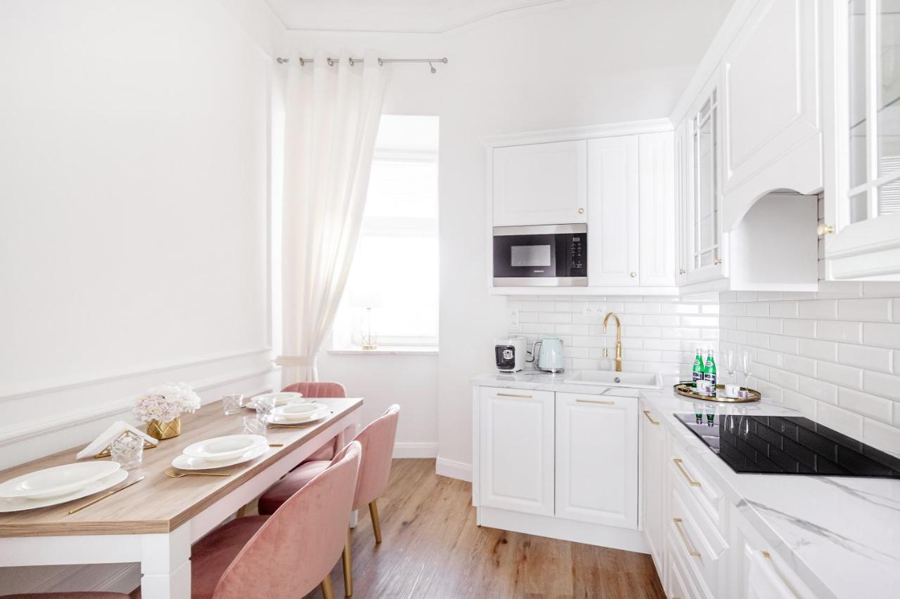 Apartament Golden Place Krakkó Kültér fotó