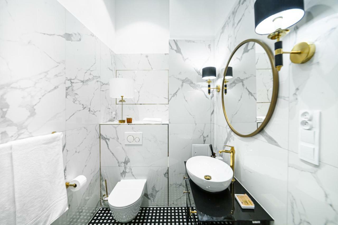 Apartament Golden Place Krakkó Kültér fotó